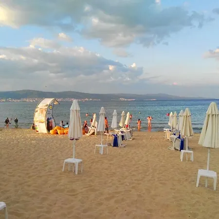 Konstantin In Trakia Plaza Apartment