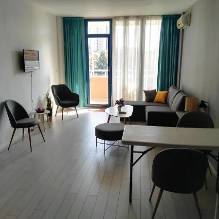 Konstantin In Trakia Plaza Apartment Slantschew brjag