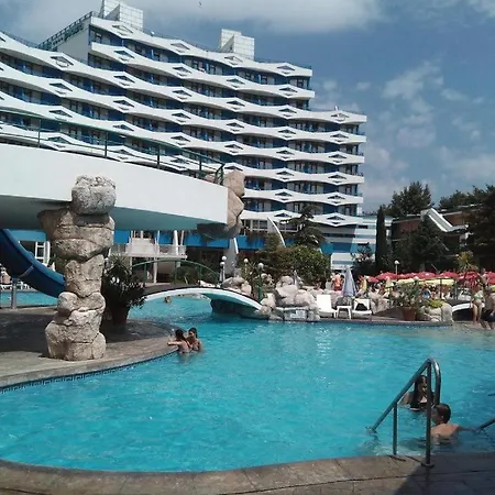 Konstantin In Trakia Plaza Apartman