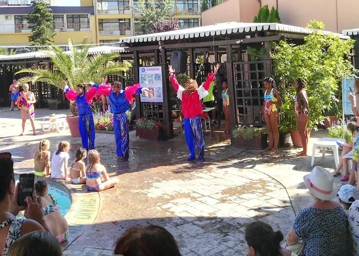 Konstantin In Trakia Plaza *